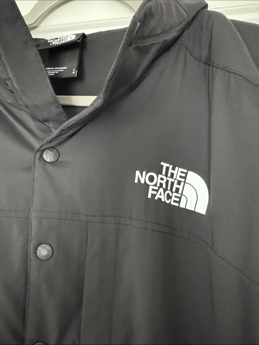 The North Face Men’s Black Hooded Lightweight Anorak Jacket